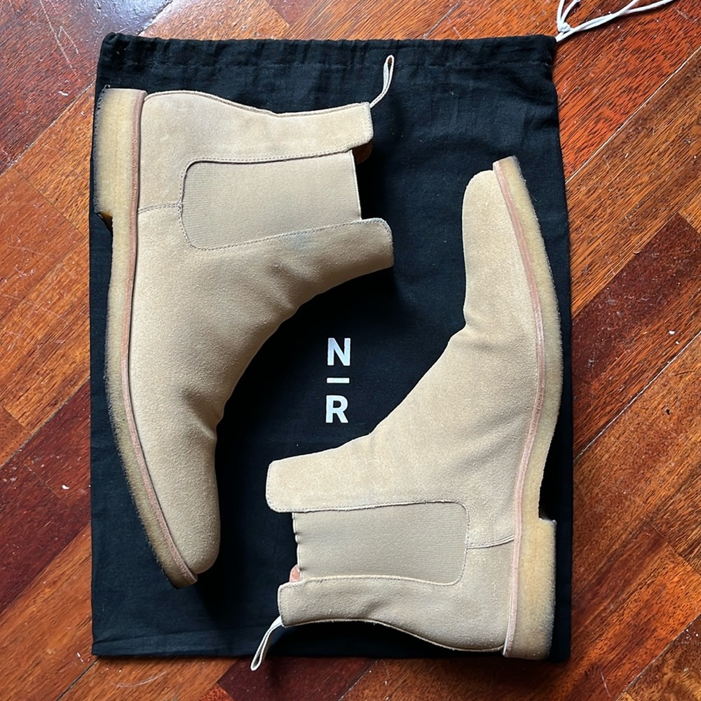New Republic Suede Chelsea Boots Tan Size 10.5